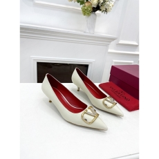 Valentino flat shoes